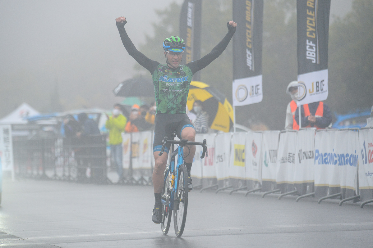 約50kmを独走で逃げ切ったホセ・ビセンテ・トリビオ(マトリックスパワータグ)が優勝