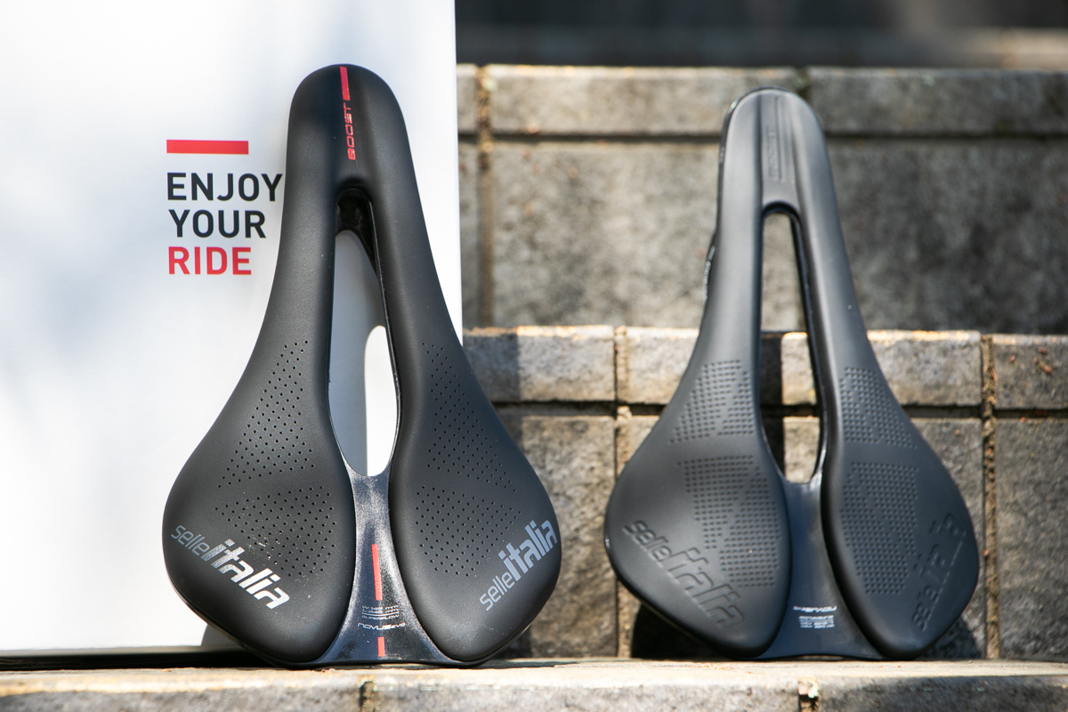 セッレイタリア NOVUS BOOST EVO KIT CARBONIO SUPERFLOW(左)、FEC ALLOY(右)