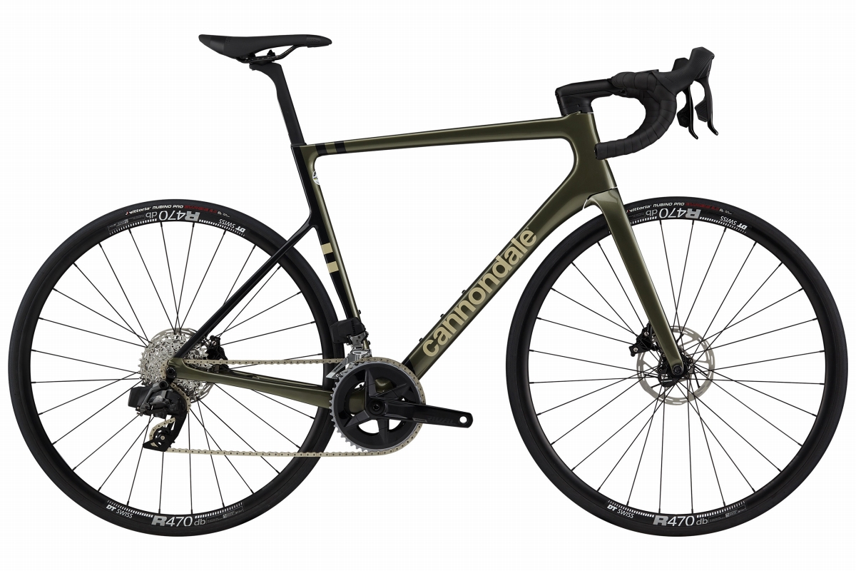新しいグラフィックとコンポーネントが与えられた キャノンデール SuperSix EVO Carbon Disc Rival AXS