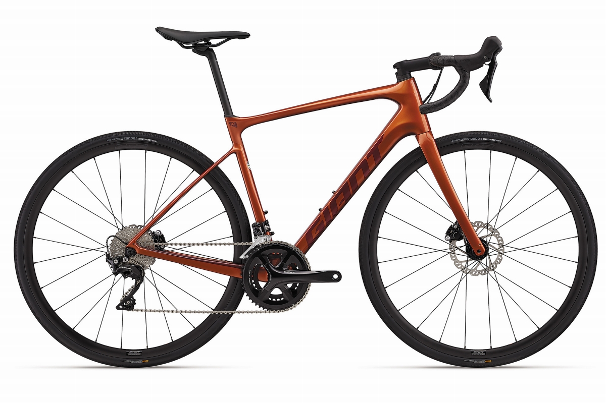 ジャイアント DEFY ADVANCED 2(アンバーグロウ)