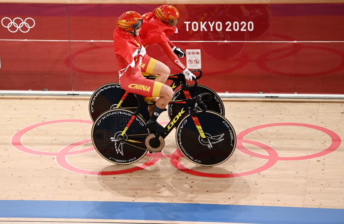 女子チームスプリント 優勝を決めた中国(鮑珊菊/鍾天使)