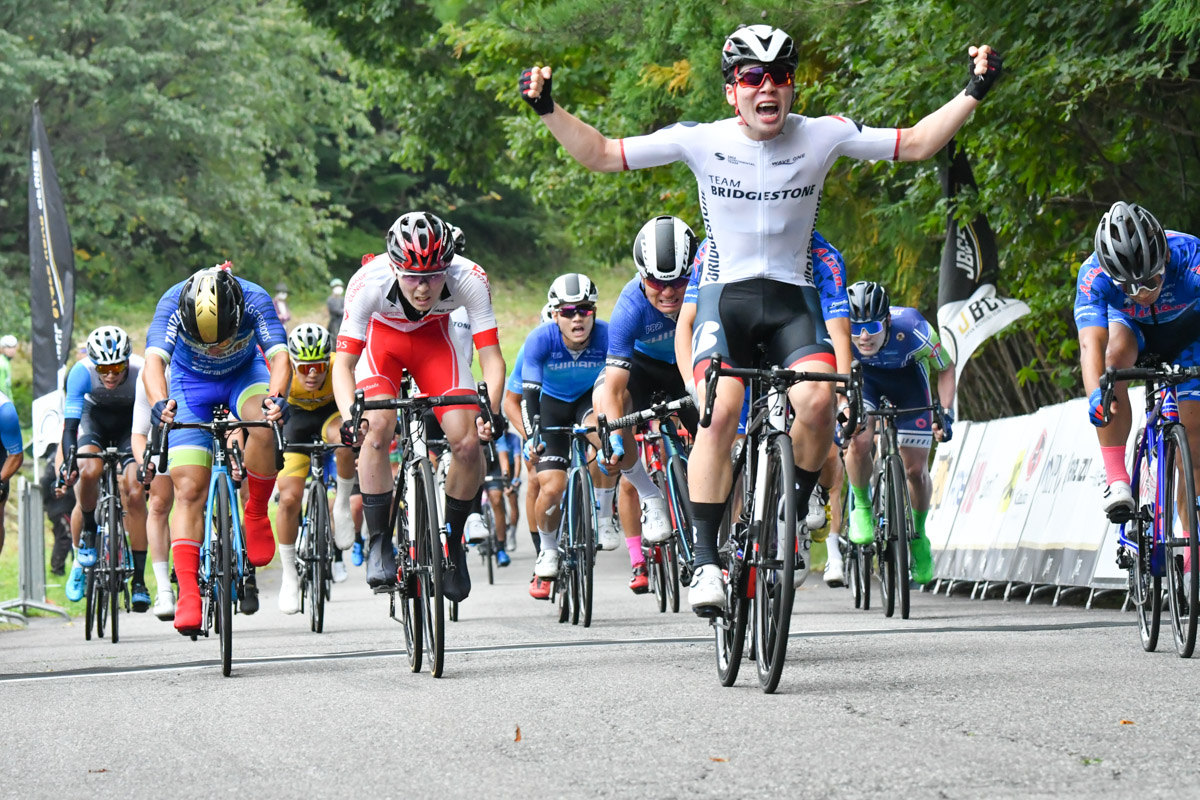 Day2で人生初のロードレース優勝を挙げた兒島直樹(チームブリヂストンサイクリング)