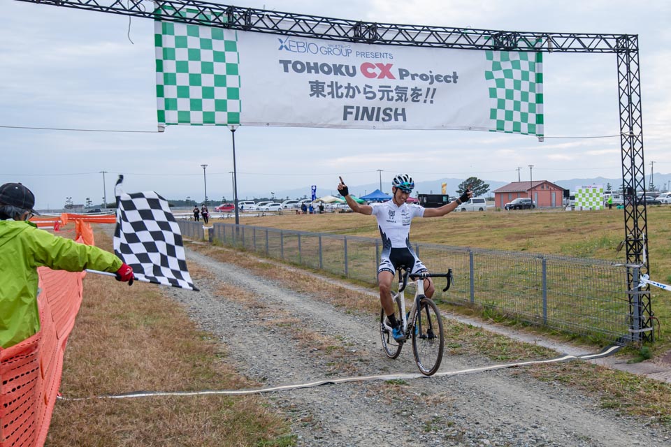 独走状態でC1優勝を決めた加藤健悟(臼杵レーシング)