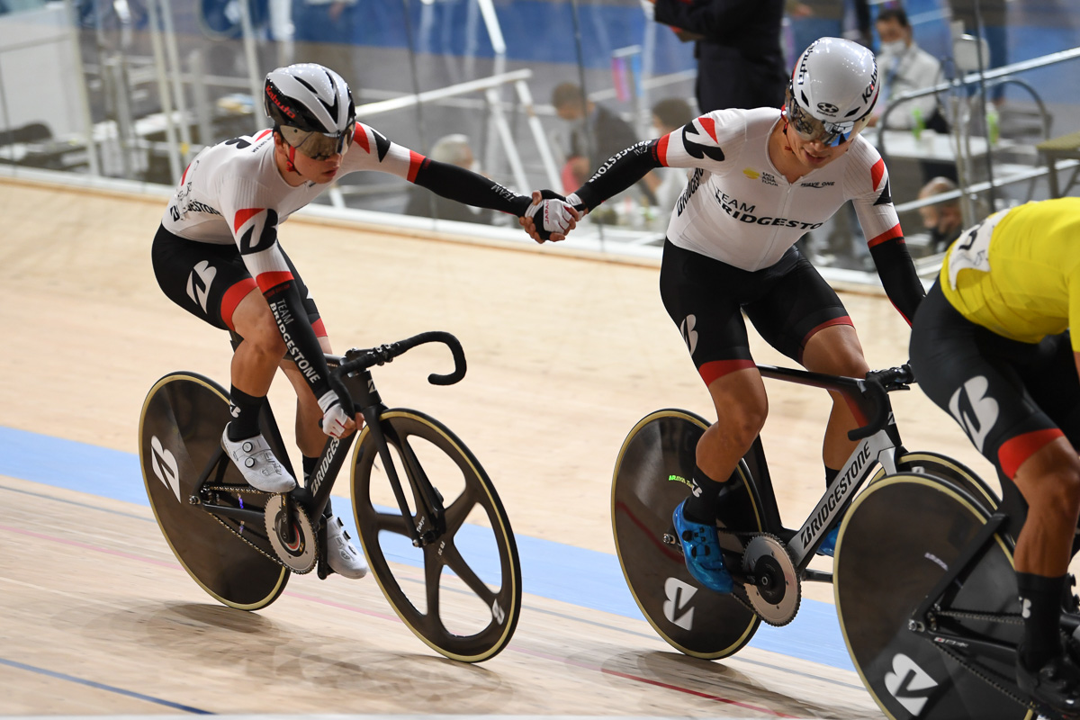 男子マディソン2位 チームブリヂストンサイクリング1(橋本英也、兒島直樹)