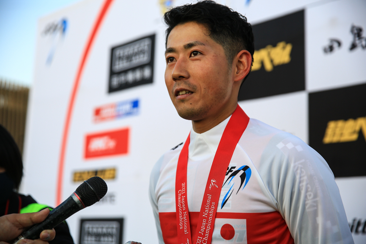 2度めの日本チャンピオンジャージを着た小坂光(宇都宮ブリッツェン)