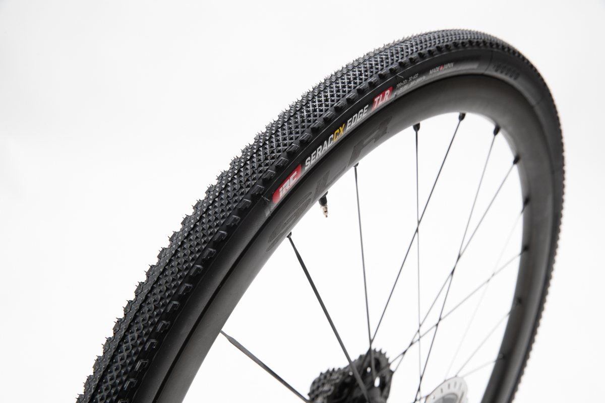 IRC SERAC CX EDGE TUBELESS READY