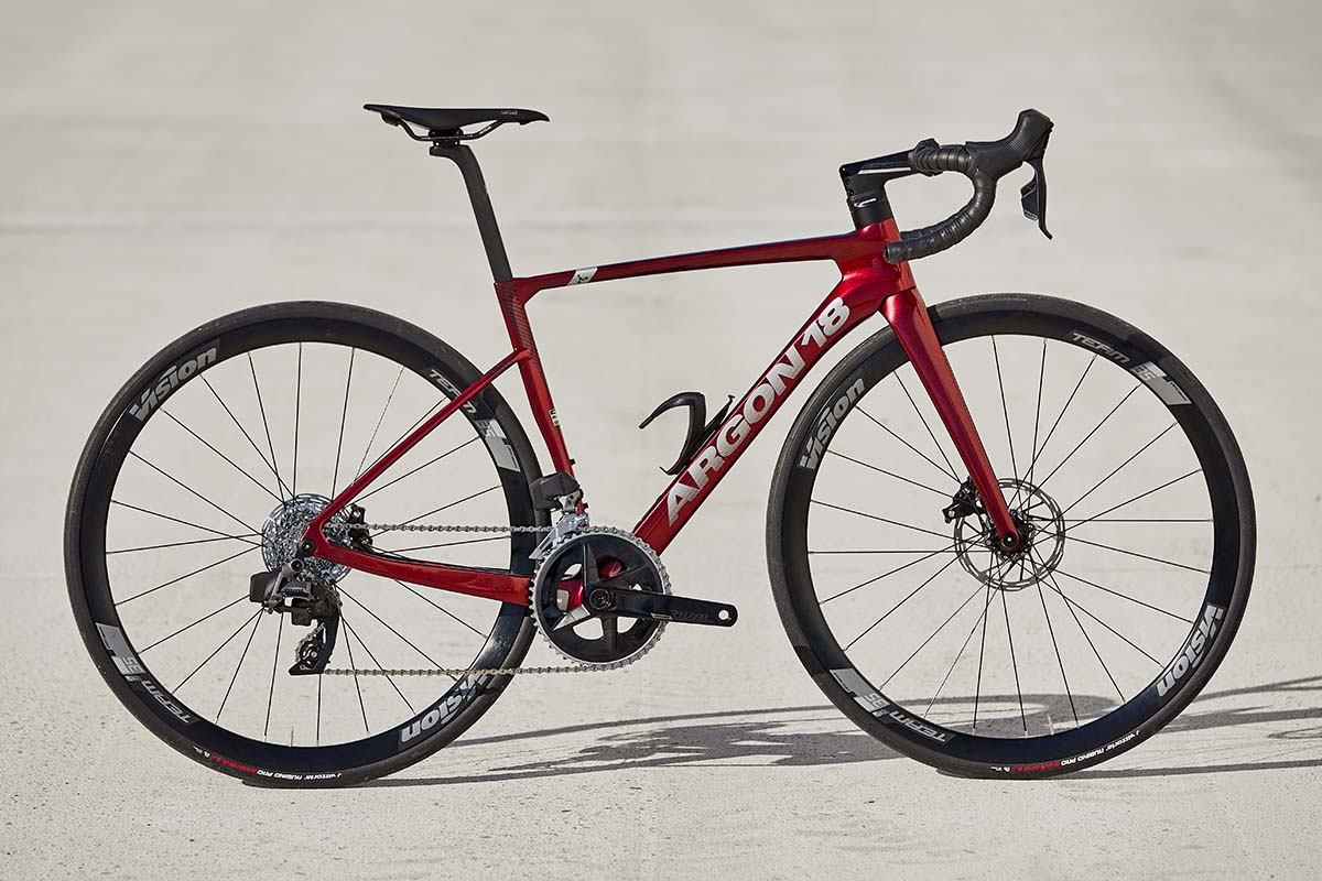 アルゴン18 SUM(RACE DAY RED)