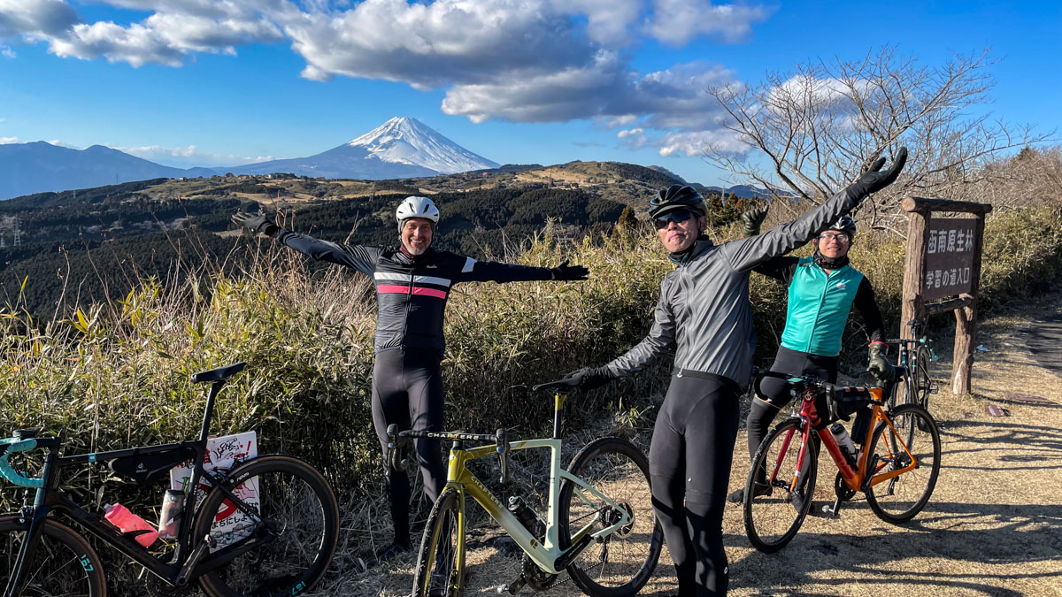 富士山と山並みが臨める最高の絶景ポイント