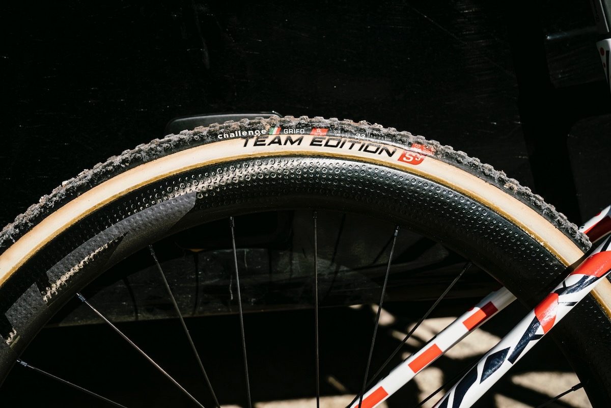 タイヤはチャレンジのGRIFO TEAM EDITION S3(33mm)