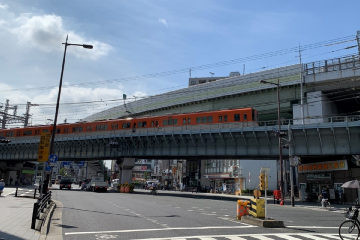 野田駅にてふたたび阪神電車と遭遇!関西私鉄は全塗装の車両が多くて見ていて楽しい(笑)