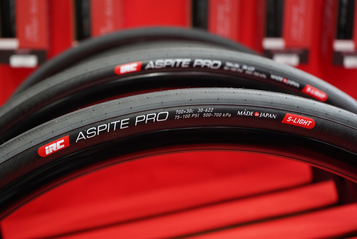 8年ぶりのモデルチェンジを果たした iRC ASPITE PRO