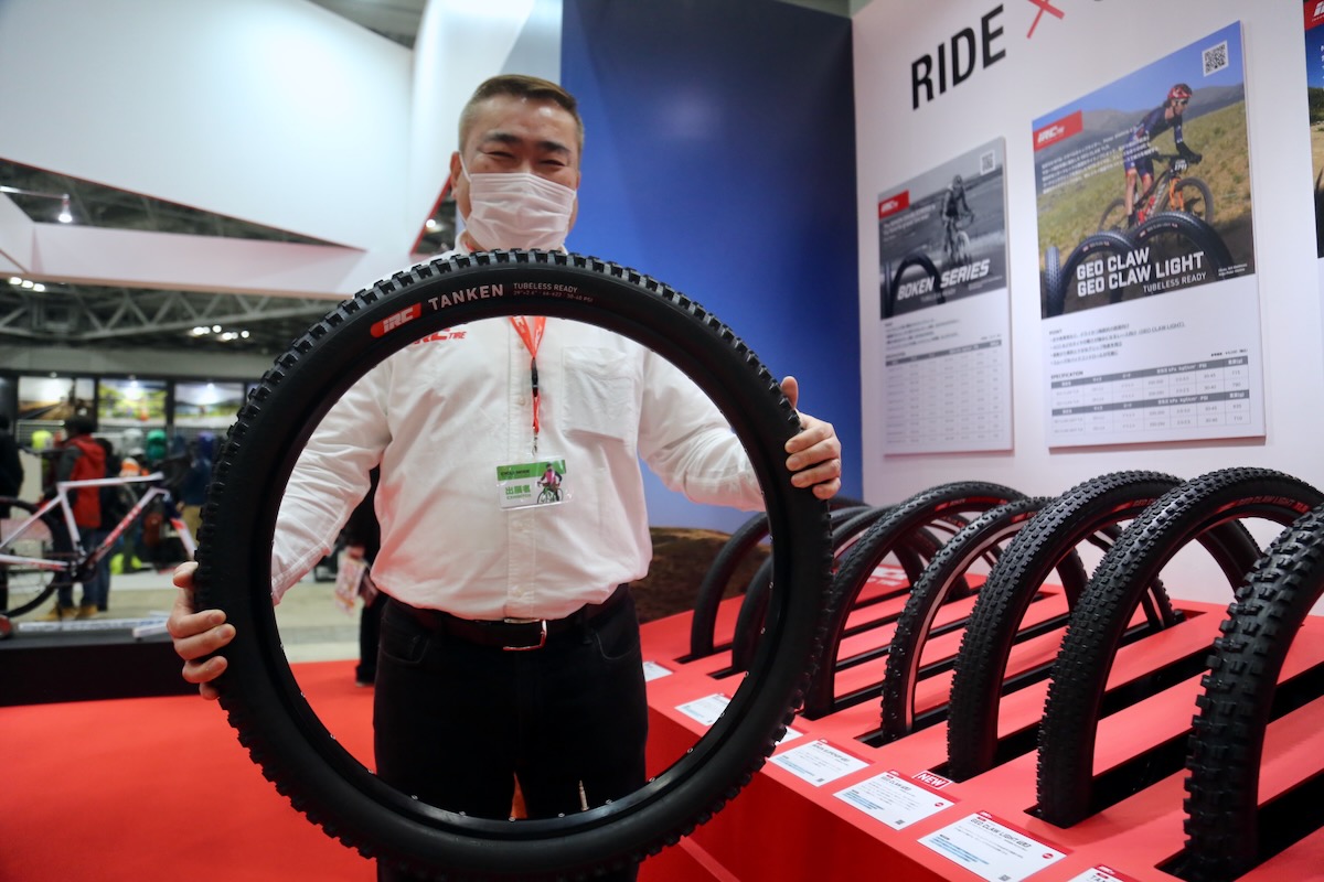 エンデューロ(オートバイ競技)用の特殊コンパウンドを採用したTANKEN TLRの参考モデル