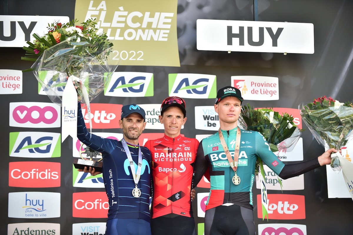 フレーシュ・ワロンヌ2022表彰台:2位バルベルデ、1位トゥーンス、3位ウラソフ