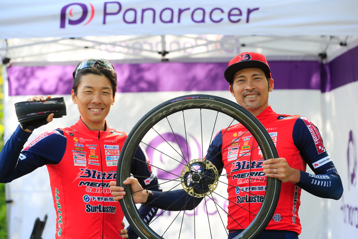 宇都宮ブリッツェンの小野寺玲(左)と阿部嵩之(右)