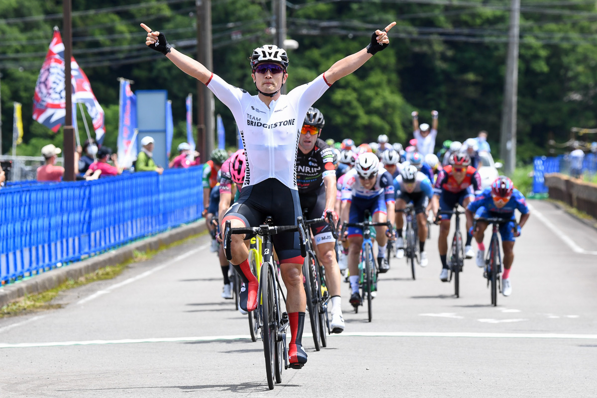 窪木一茂(チームブリヂストンサイクリング)が第1ステージ優勝
