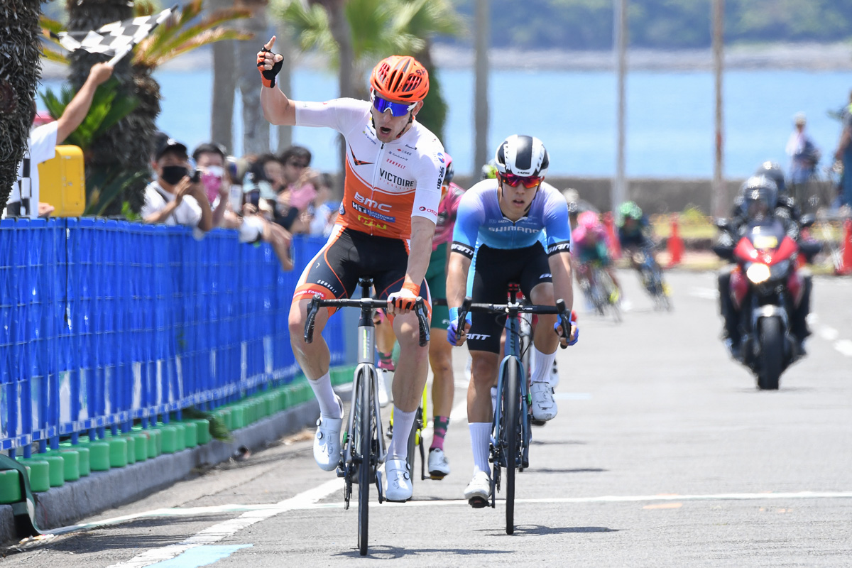 ライアン・カバナ(ヴィクトワール広島)が優勝