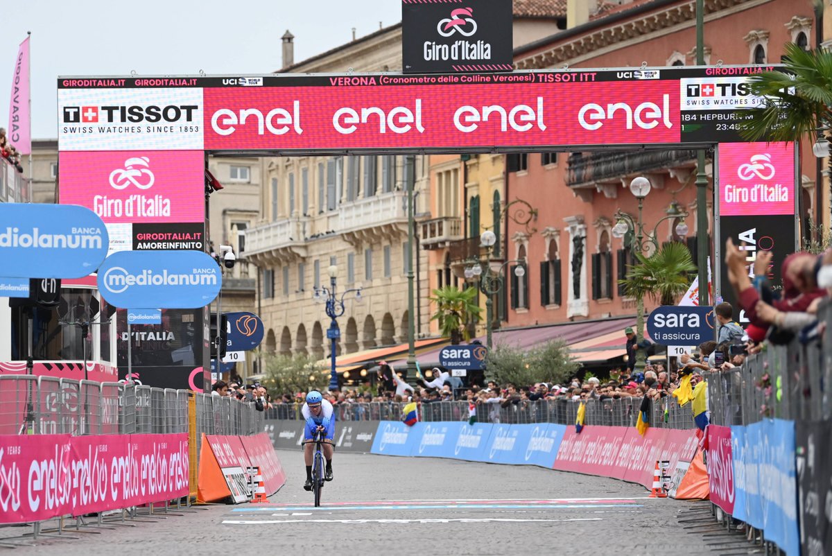 ヴェローナを走る17.4kmの個人タイムトライアル。序盤はマイケル・ヘップバーン(オーストラリア、バイクエクスチェンジ・ジェイコ)が好タイムを刻んだ