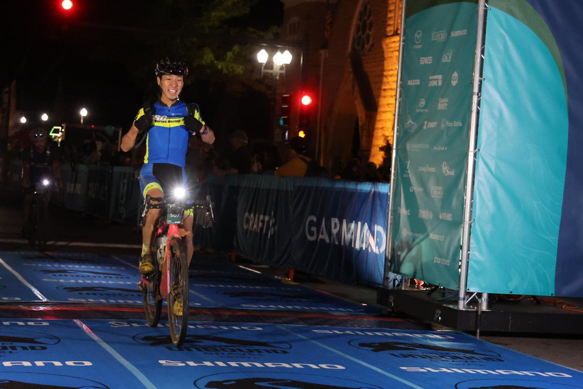 青山雄一(SBC湘南)は2年ぶり2度め参加で、前回より2時間早く夜22時過ぎにフィニッシュ