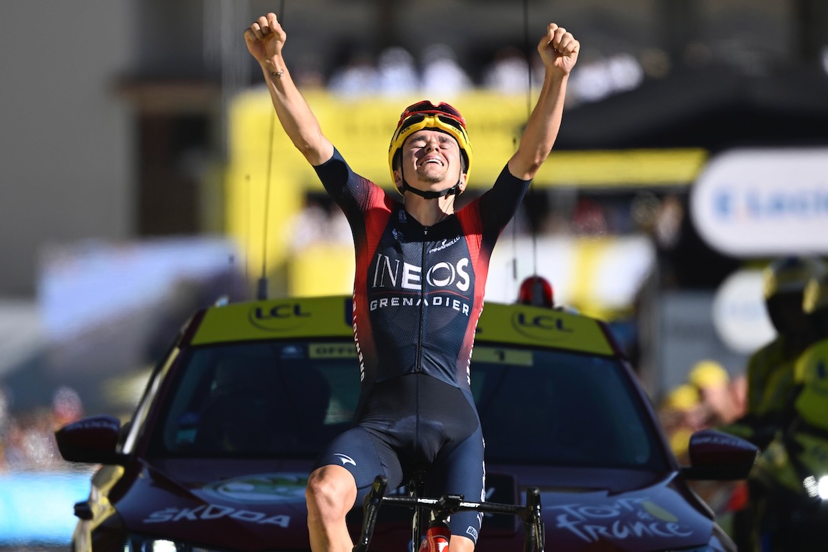 史上最年少でラルプデュエズを制したトーマス・ピドコック(イギリス、イネオス・グレナディアーズ)
