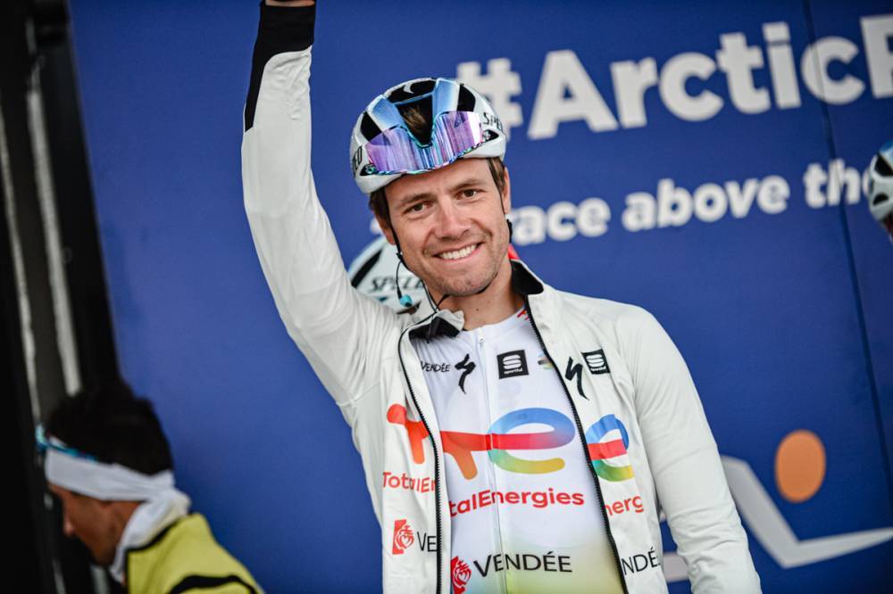 母国ノルウェーのスター選手であるエドヴァルド・ボアッソンハーゲン(トタルエネルジー)も出場