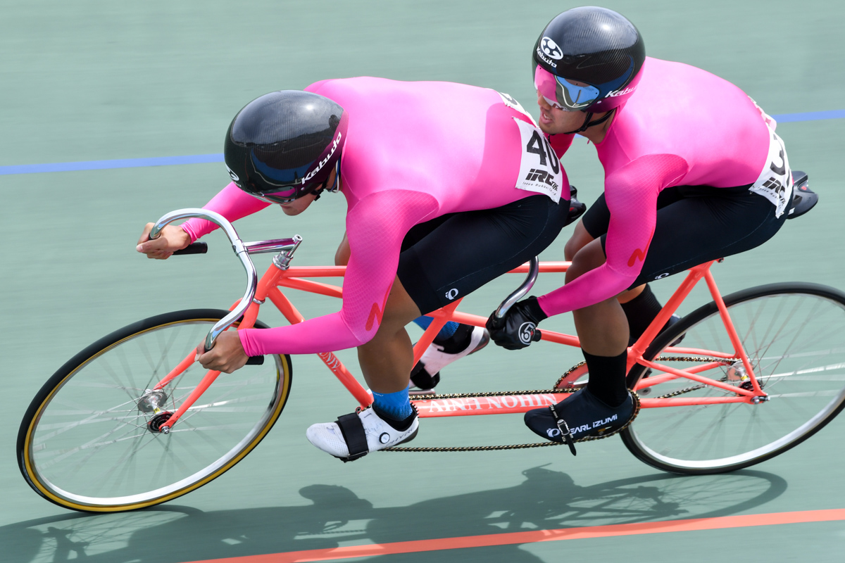 タンデムスプリント予選1位 日本大学(邊見、三浦)17秒021