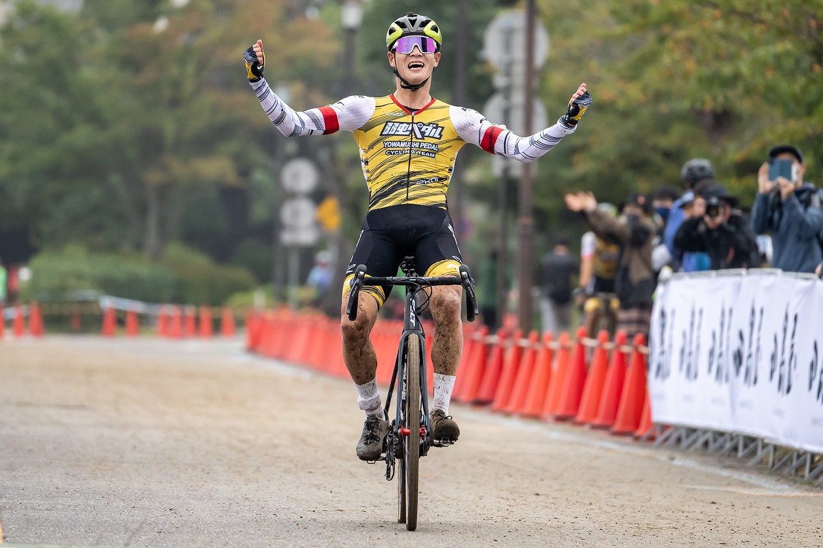 JCX開幕戦を独走で制した織田聖(弱虫ペダルサイクリングチーム)