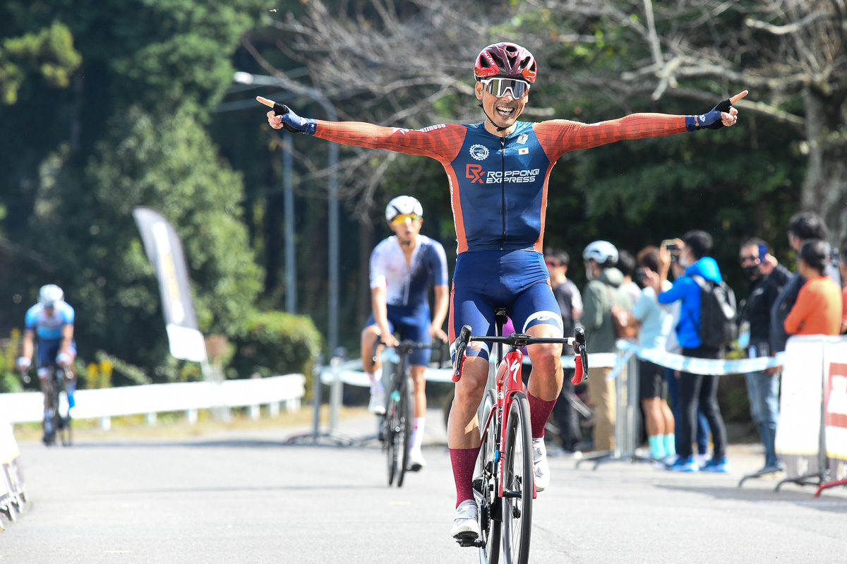 E1優勝 高岡亮寛(Roppongi Express)