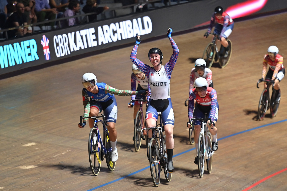 女子スクラッチで復活優勝を挙げたケイティ・アーチボルド(イギリス)