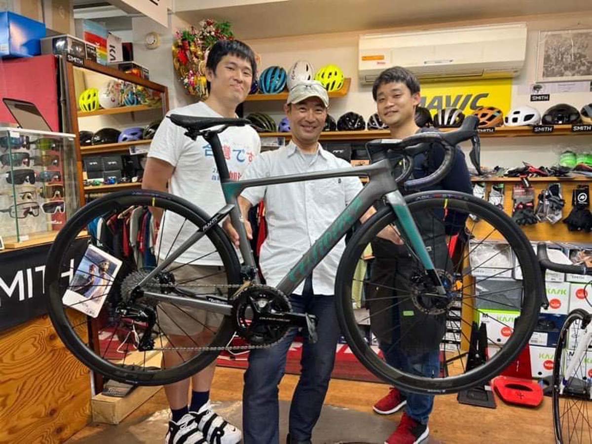 シクロワイアード綾野編集長はフィランテSLRのスペシャルカラーに!