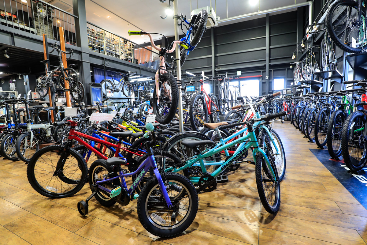キッズバイクやシティバイクも多く取り揃える